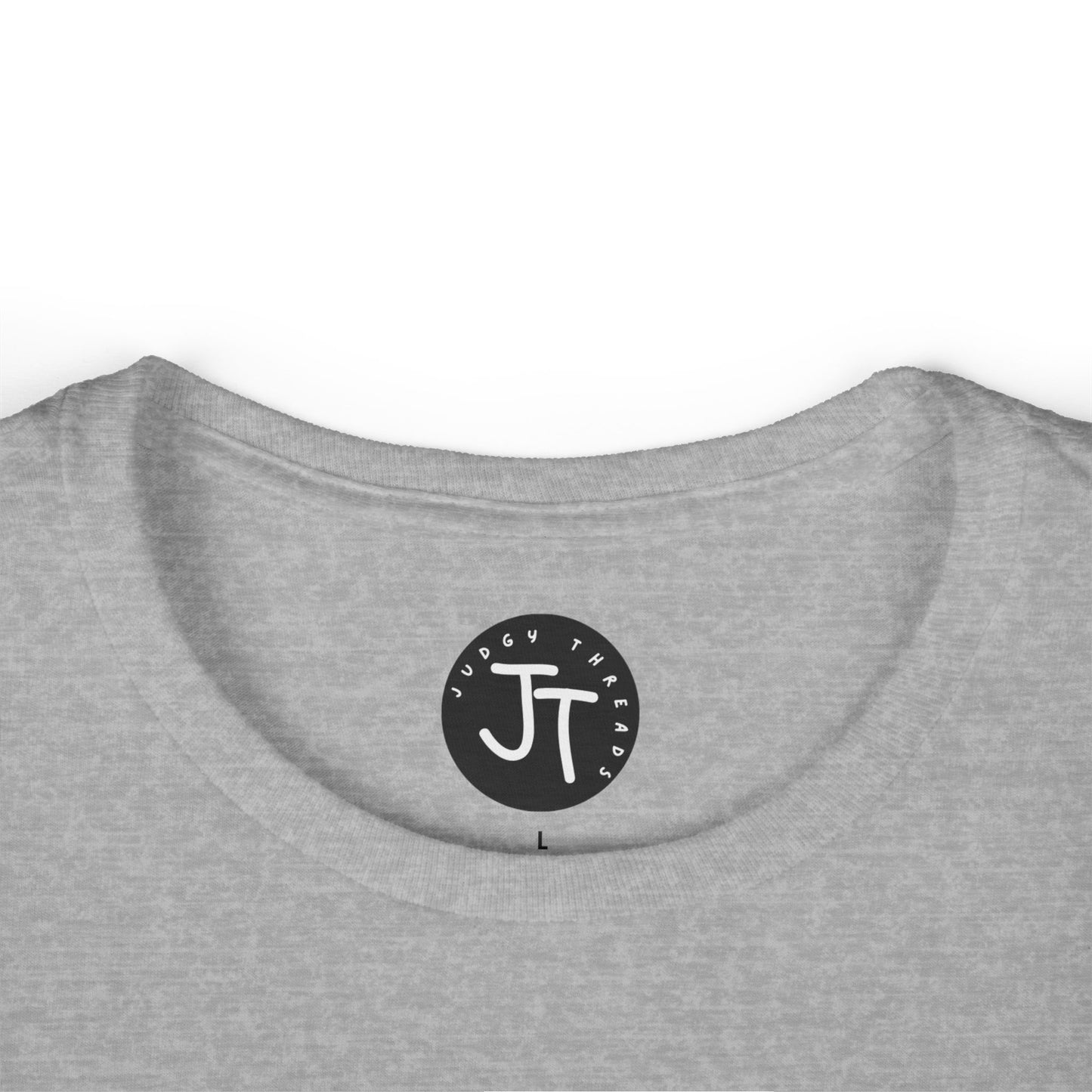 Legendary Mom Status Tee - Perfect for Gamer Moms!